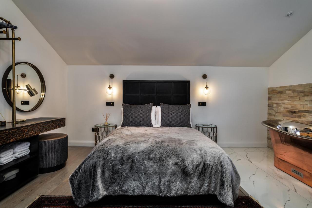 Pamper Yourself In Our Double Sized Copper Tub -2 Bedroom Villa Inverness Eksteriør billede